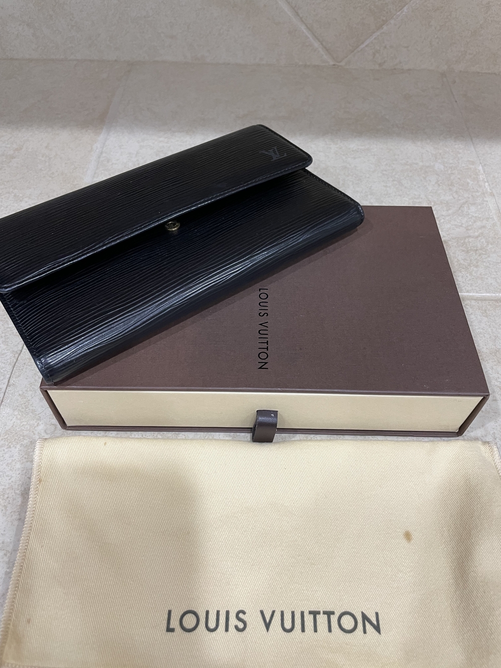 Louis Vuitton Epi Leather Porte Valeurs Cartes Long Wallet Black